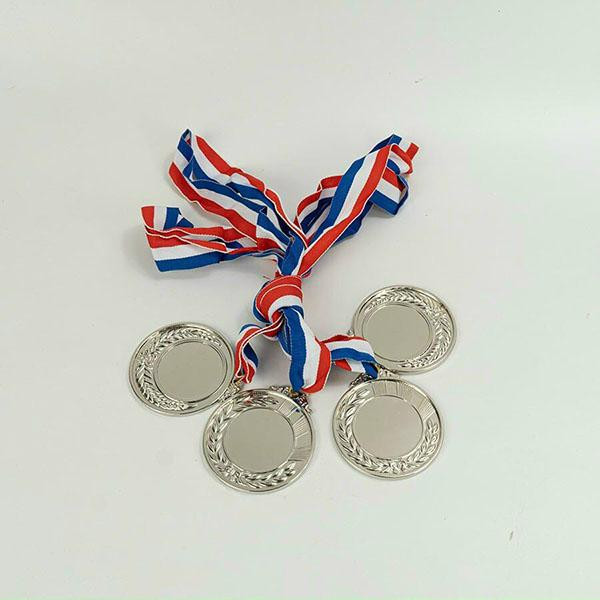 Huy_Chuong_Bong_Lua_Bac