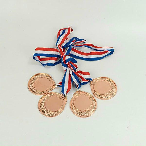 Huy_Chuong_Bong_Lua_Dong