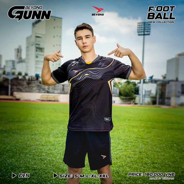 Quan_ao_Beyono_Gunn_Den