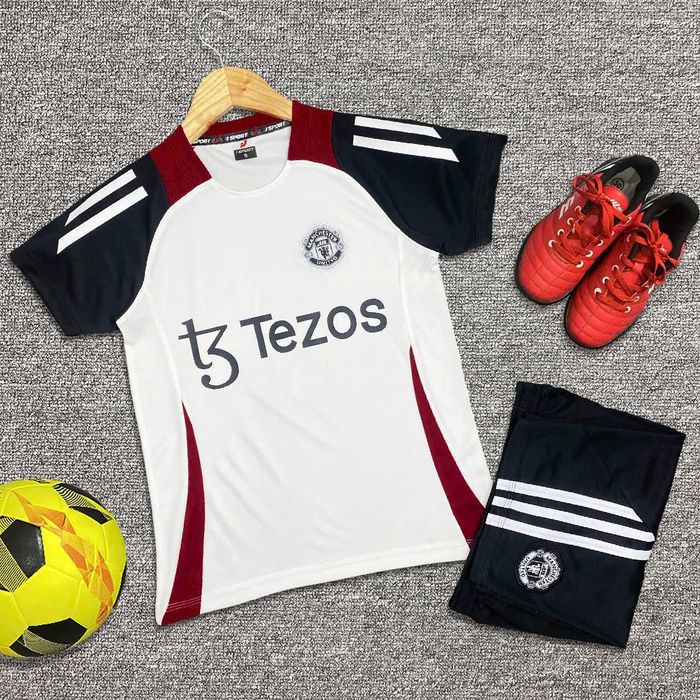 QA_Tre_em_JS_MU_Training_Lon_Trang