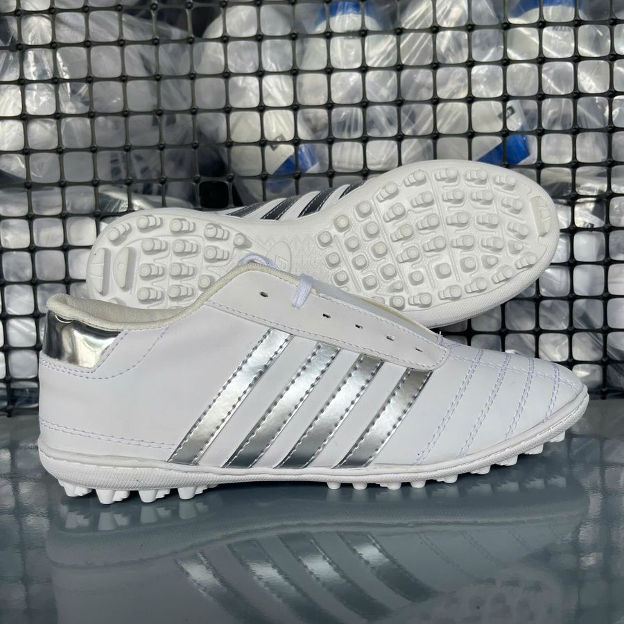 Giay_4_soc_Peace_Trang_Bac