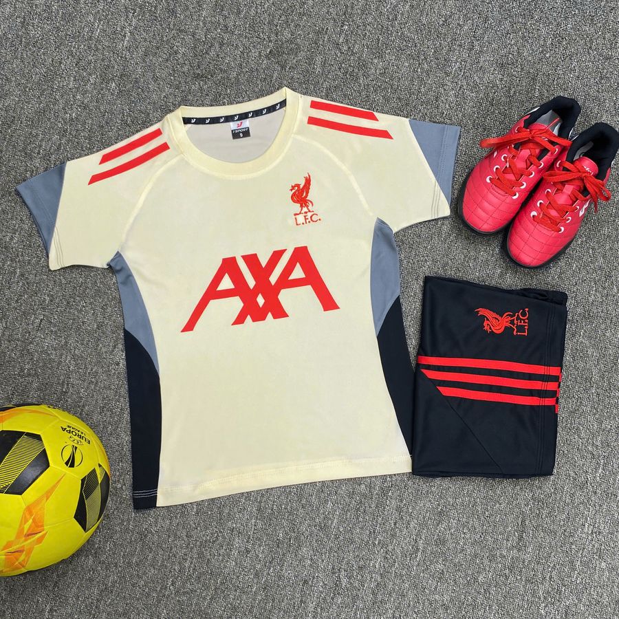 QA_Tre_em_JS_Liverpool_Training_25/26_Lon_Kem