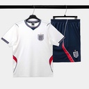 Quan_ao_Strivend_Anh_WC26_Trang