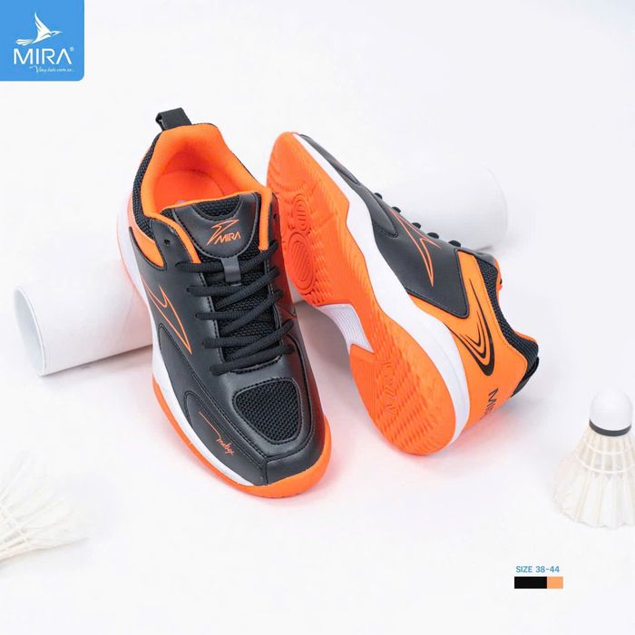 Giay_Mira_Matrix_Den